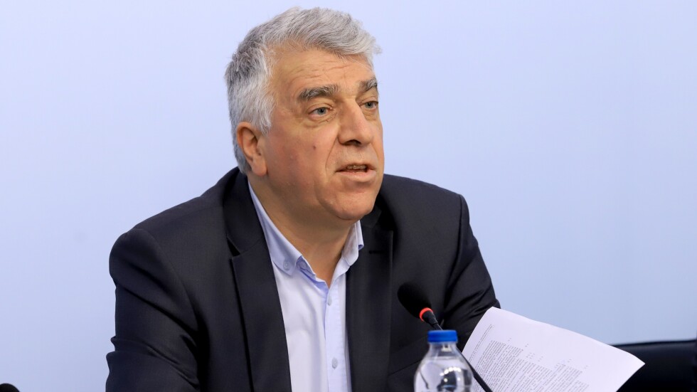 Румен Гечев: „Да, България“ си подава топката с ДПС