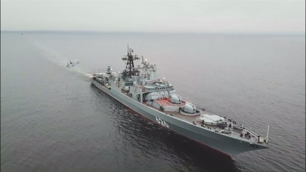 Русия започна мащабни въздушни учения в Черно море и Крим
