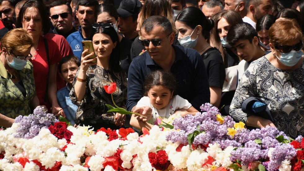 Светът почита паметта на арменците, избити в Османската империя
