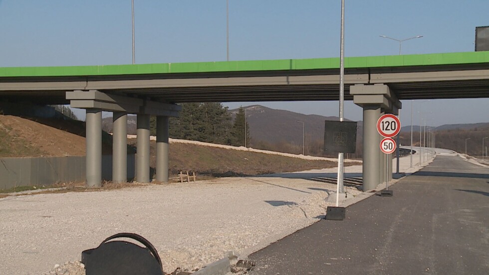 Проверка на bTV: Отговарят ли пътните знаци в България на евроизискванията?