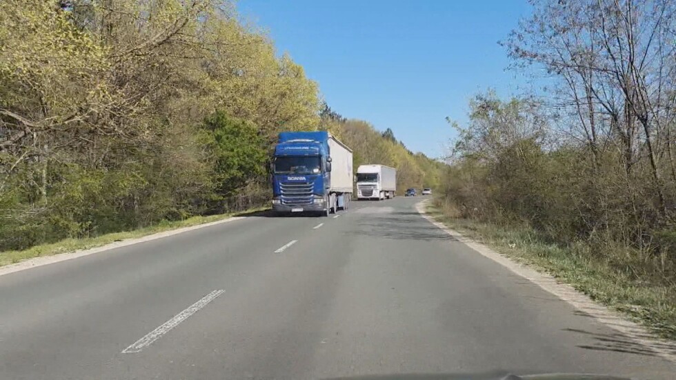 По информация на bTV: Петима от полските шофьори, нападнали българин на пътя, са освободени