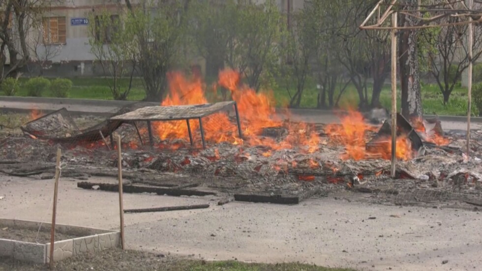Специалните пратеници на bTV: Пет жп гари в Централна и Западна Украйна са били поразени
