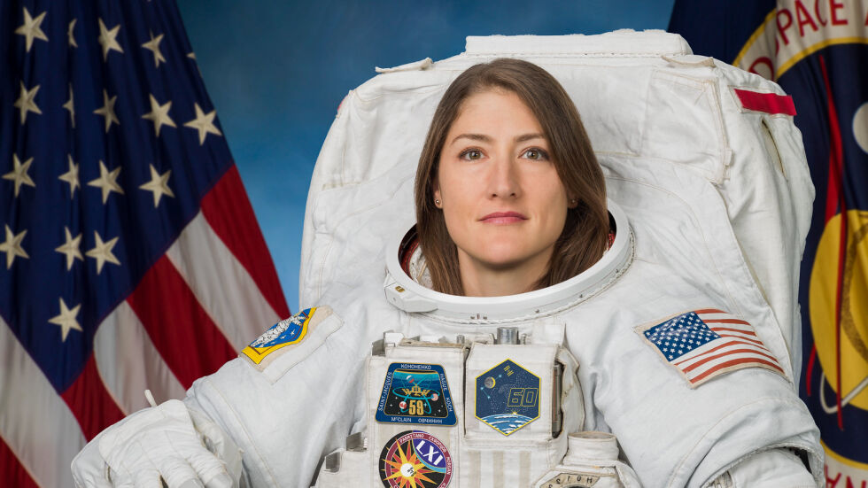 Коя е Кристина – първата жена, която ще лети към Луната