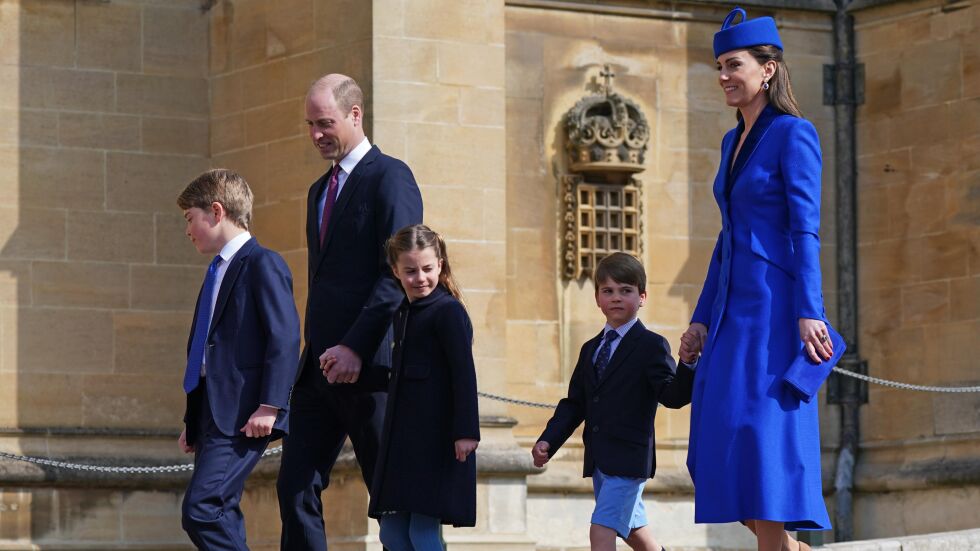 Всички в синьо, а принц Луи с къси панталони – кралският Великден
