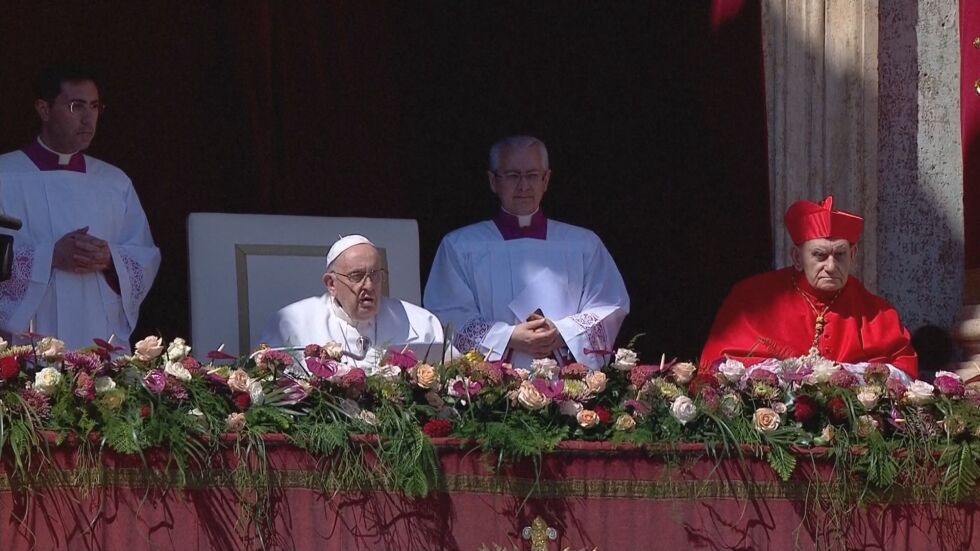 На католическия Великден: Папа Франциск призова за преодоляване на конфликтите