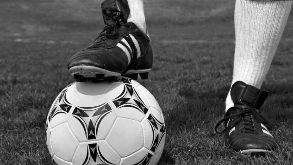 Ужасяващо: 15-годишен футболист издъхна на мач в Хърватия