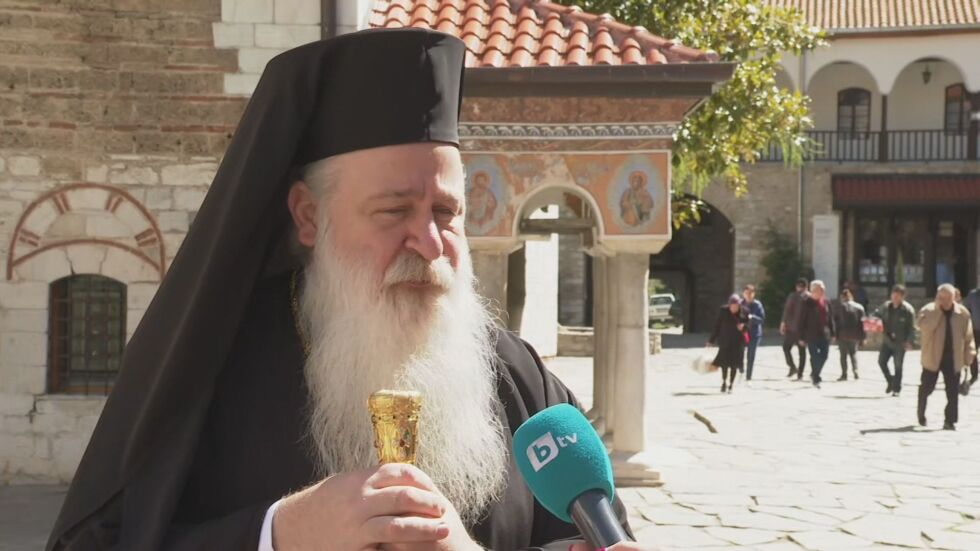 Бачковският манастир очаква хиляди поклонници на Възкресение