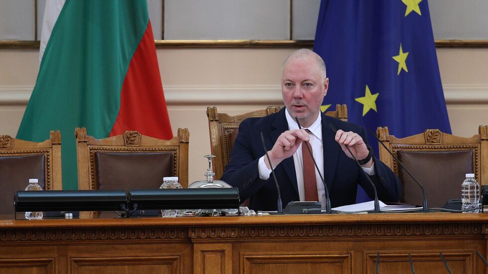 Росен Желязков – председател на НС с подкрепата на ГЕРБ-СДС, ПП-ДБ и ИТН (ОБЗОР)
