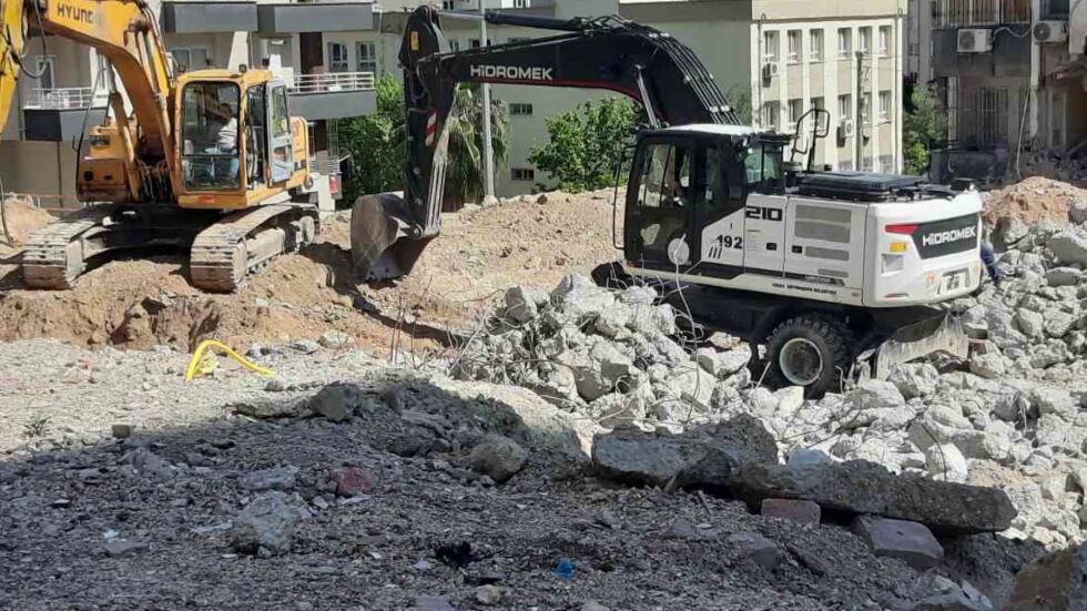  Навършват се две години от най-опустошителните трусове в Турция 