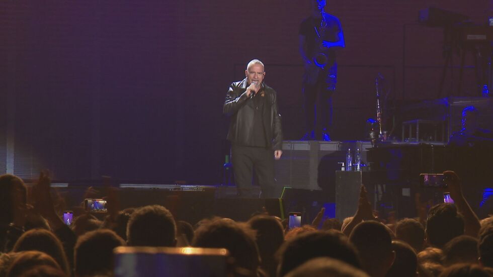 Над 12 000 души на концерта на Ерос Рамацоти в София