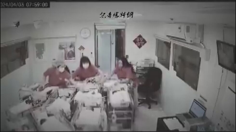 Трусът в Тайван: Сестри рискуват живота си, за да спасят новородени бебета (ВИДЕО)