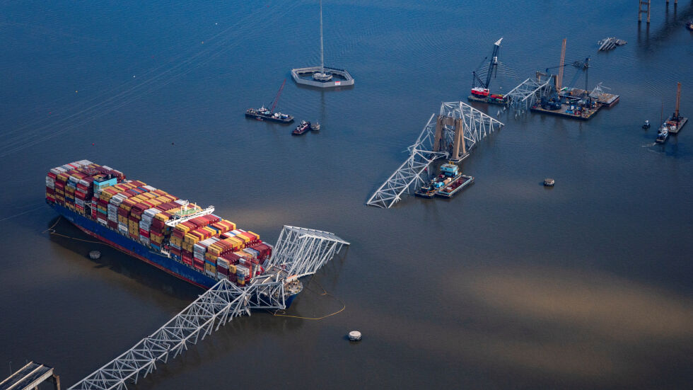 Кадри от дрон: Как изглежда мостът в Балтимор 10 дни след срутването (ВИДЕО И СНИМКИ)
