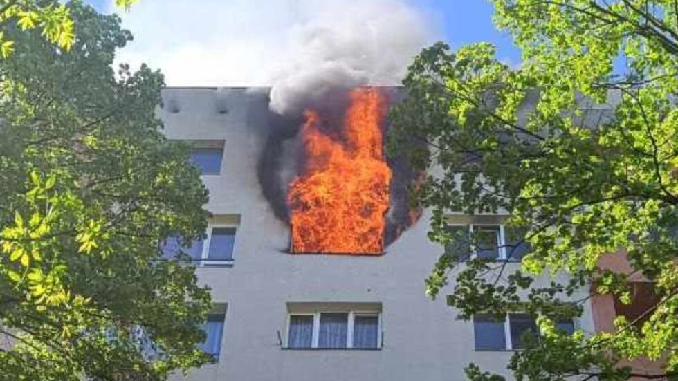  Пожар в столичния квартал „ Люлин “ (СНИМКИ и ВИДЕО) 