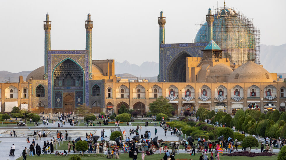 Исфахан – стратегическият ирански град, в който бяха чути експлозии