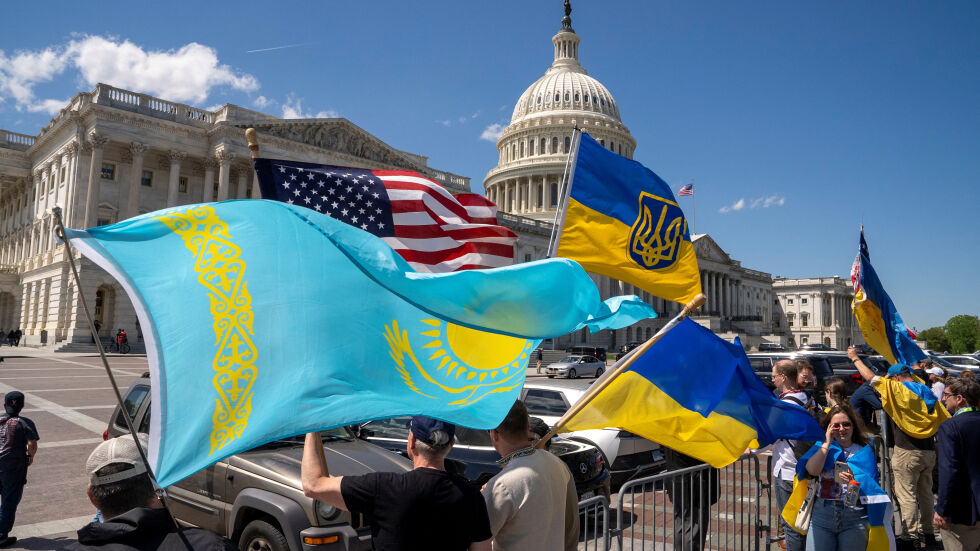  Конгресът на Съединени американски щати утвърди $61 милиарда военна помощ за Украйна 