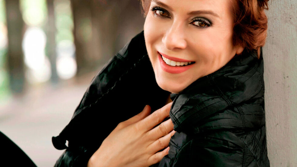 Върховният съд на Турция праща актрисата Зухал Олджай в затвора за обида на Ердоган