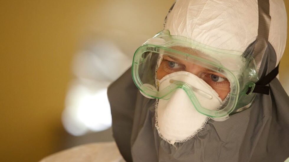 Учен в Канада е под карантина – може да се е заразил с ебола