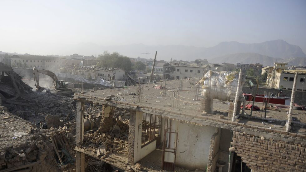 Втори атентат в Кабул за ден, поне 20 жертви