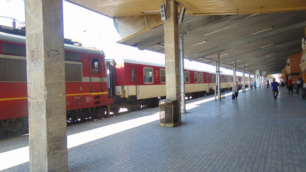 Влаковете между Пловдив и Стара Загора спират до 20 октомври
