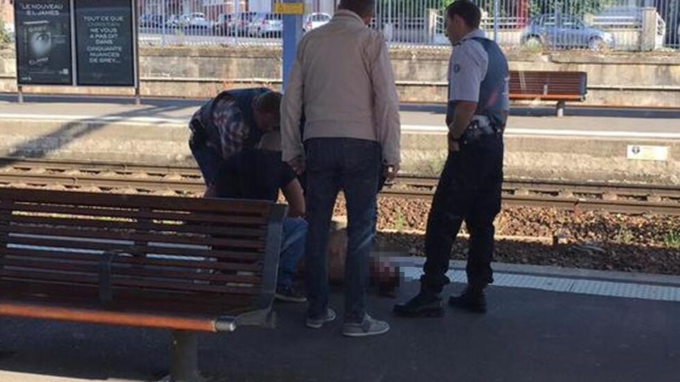 Нападателят от влака Амстердам-Париж отрича да е терорист 