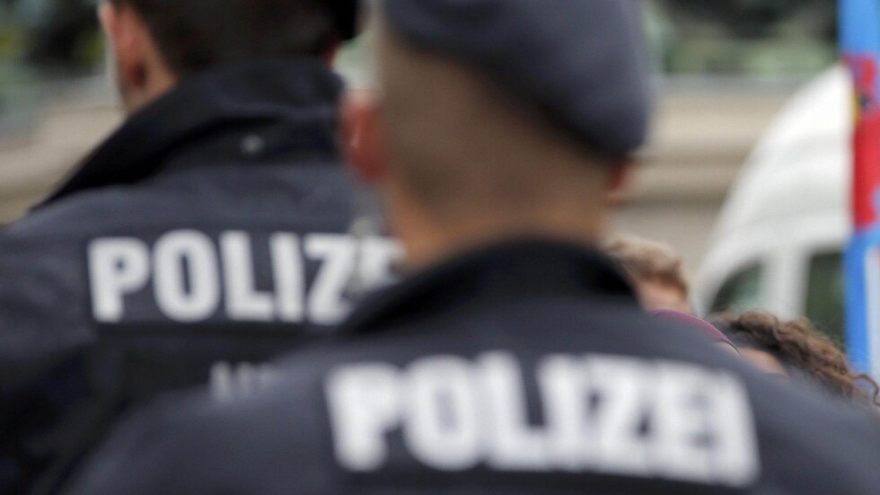 Евакуират 14 хил. души в Дортмунд заради стари бомби 