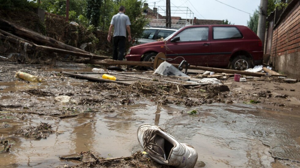 Македония: Единствената помощ за някои пострадали от наводненията е от... България