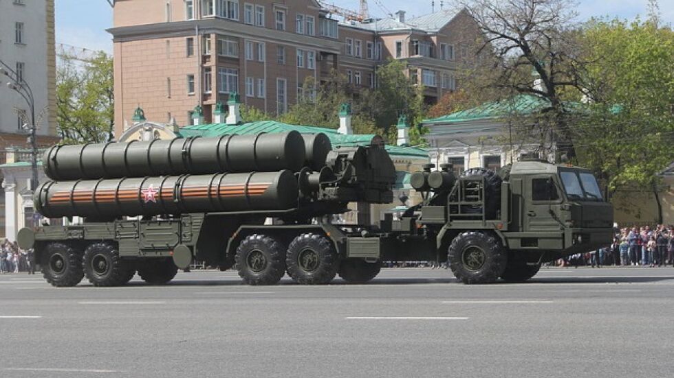 Москва прати в Крим зенитно-ракетен комплекс С-400