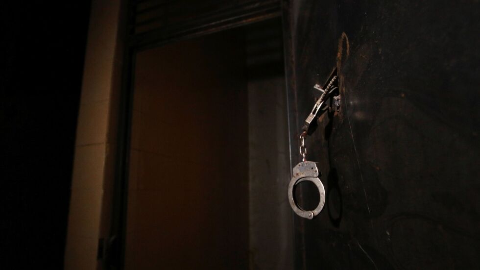 „Амнести“: Близо 18 хил. души са почнали в сирийските затвори за пет години