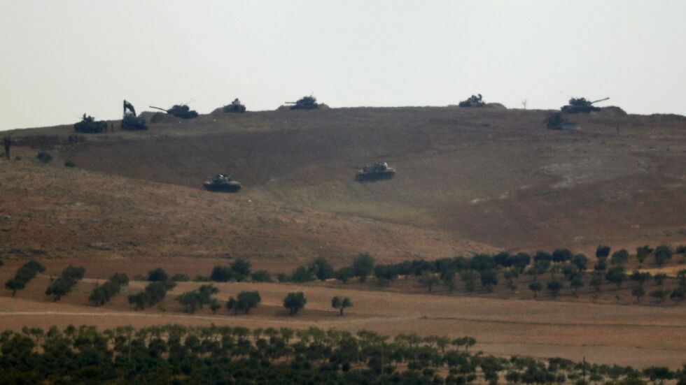 Турски танкове нахлуха в Сирия и прогониха „Ислямска държава“ от град Джараблус