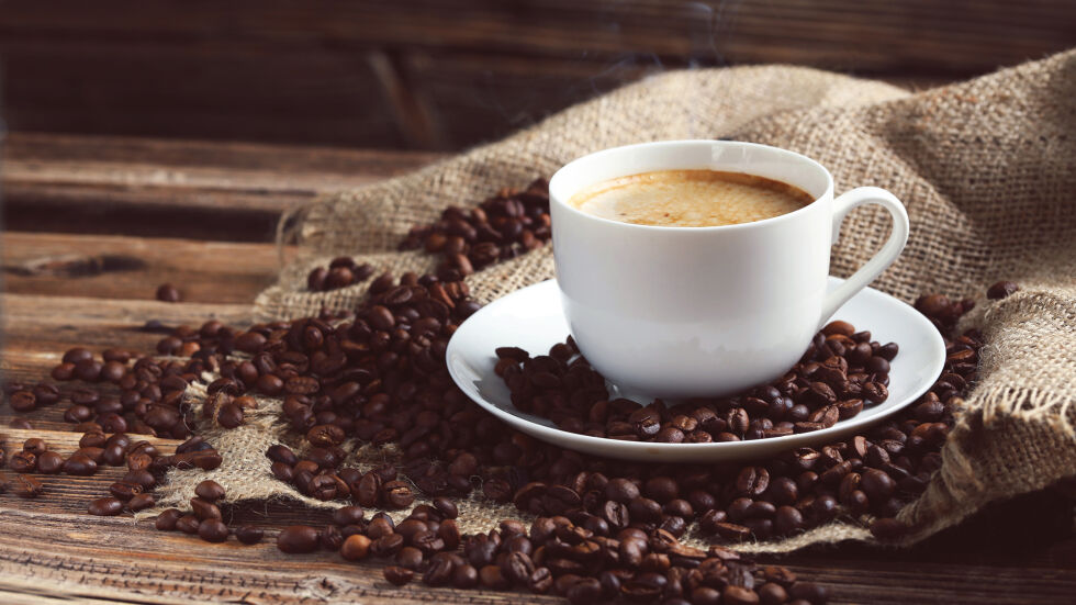 Как кафето ни държи будни (ВИДЕО)