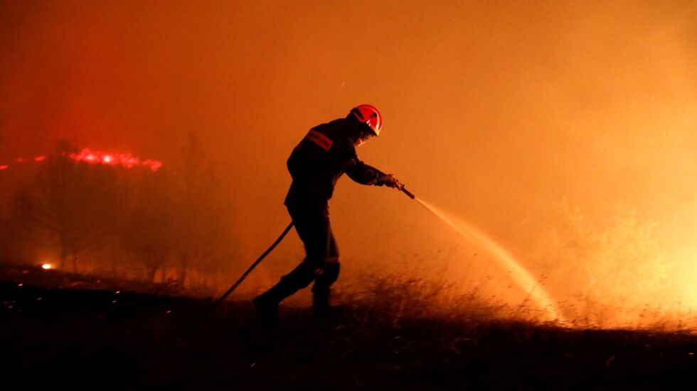 През последните 24 часа: Над 90 пожара горяха в Северна Испания
