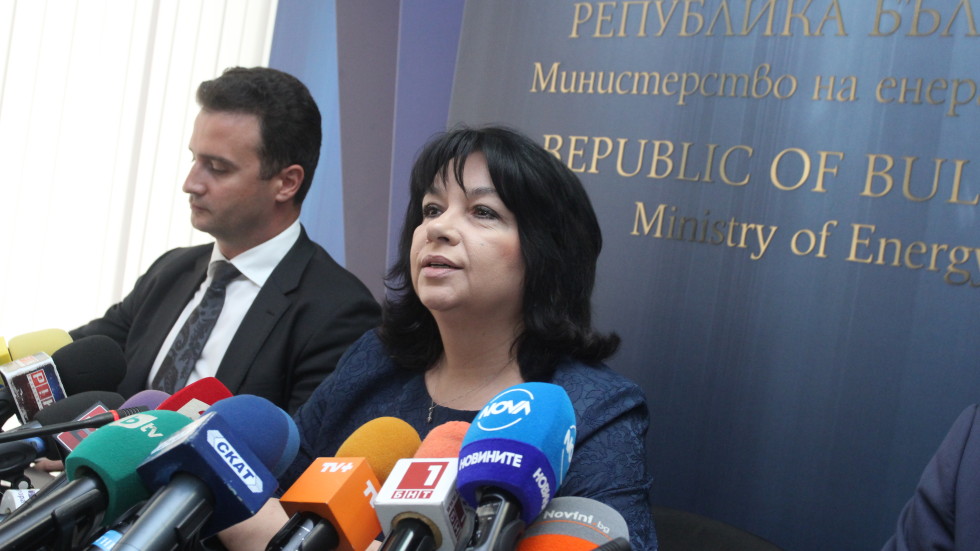 Работодателите искат оставката на Теменужка Петкова