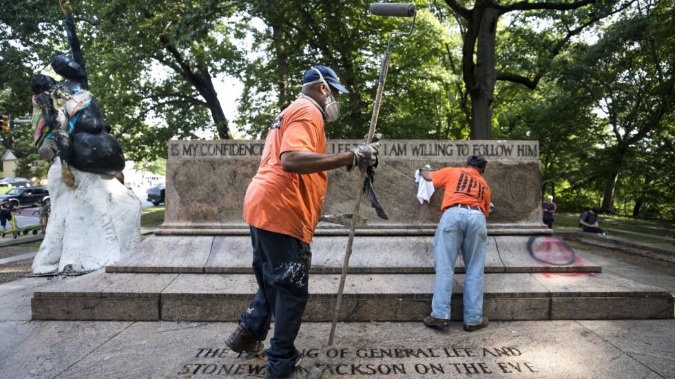 САЩ: Още паметници на Конфедерацията бяха демонтирани или скрити