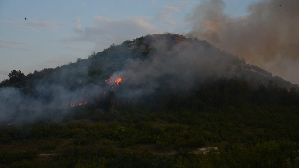 Четири нови пожара пламнаха в Хасковско