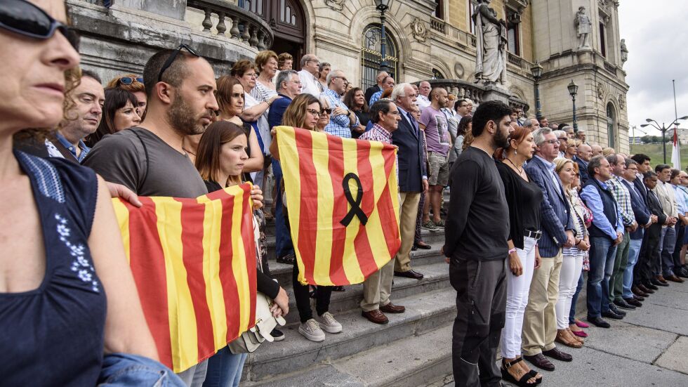 Четвърти човек е задържан във връзка с атаките в Испания