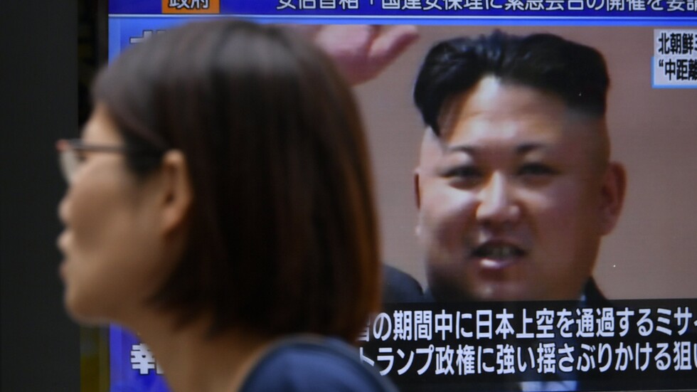 Северна Корея изстреля балистична ракета, която прелетя над Япония