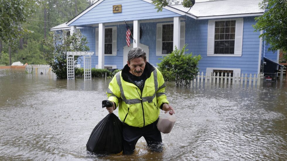 30 – 40 хил. къщи са пострадали от наводнението в Хюстън
