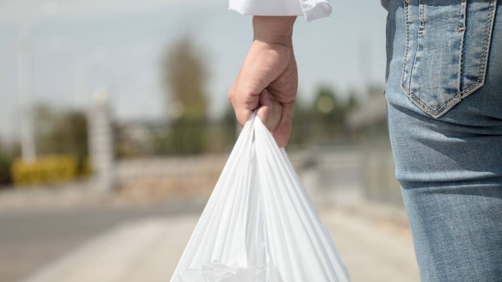 Китай забранява найлоновите торбички, пластмасовите опаковки и сламки