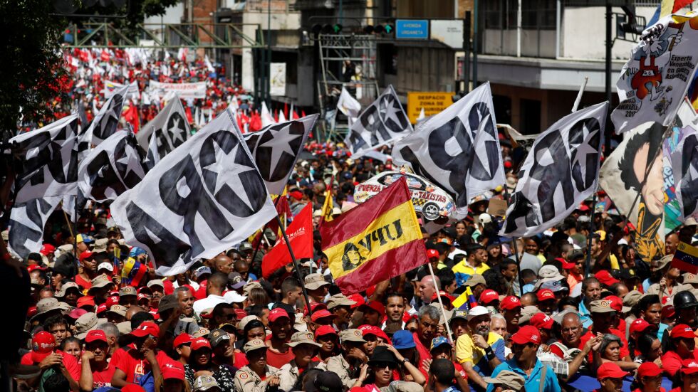 Многохиляден митигнг в подкрепа на Николас Мадуро