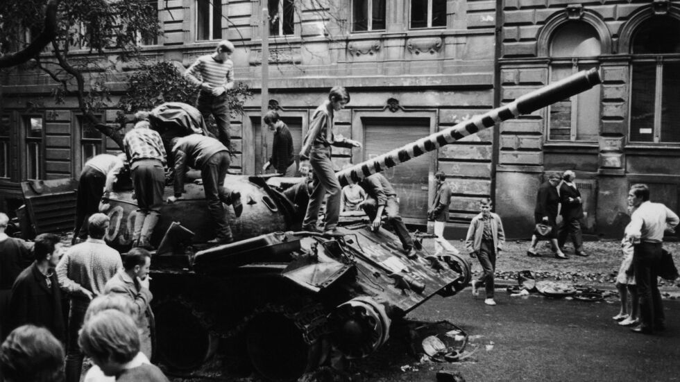 Спомен за Пражката пролет: 50 години без „социализъм с човешко лице” (СНИМКИ)
