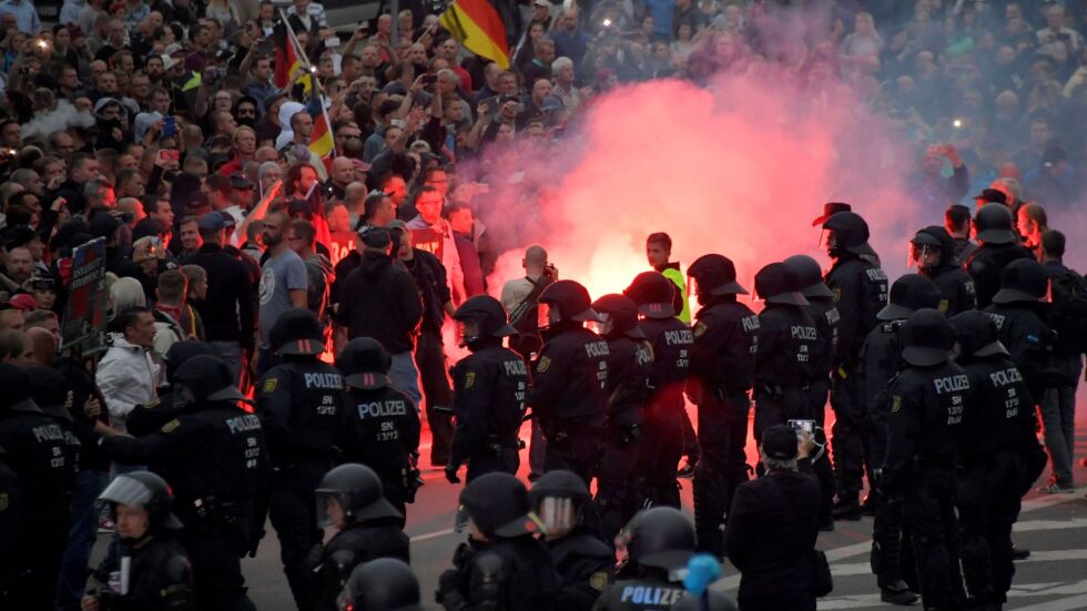 Противоречиви дискусии в Германия след безредиците заради убийството на 35-годишен мъж