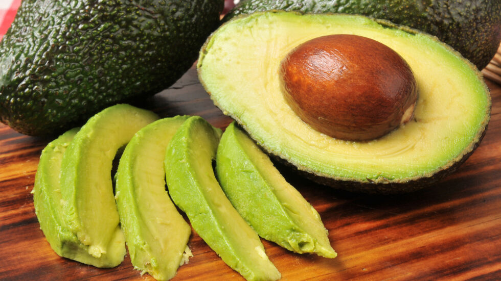 10 доказани ползи за здравето от авокадото + 3 свежи рецепти