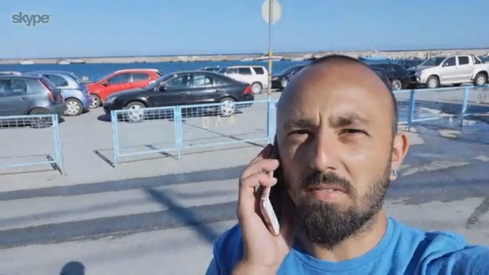 Блокиран турист на о. Самотраки: Никой не ни дава информация дали ще има ферибот
