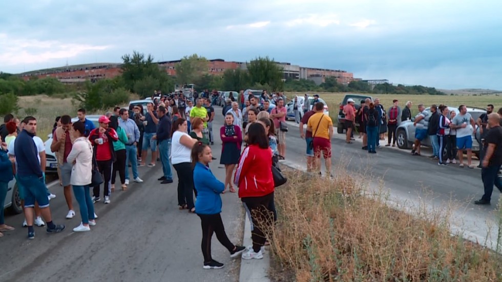 Пореден ден на протест край Шишманци след пожара на сметището