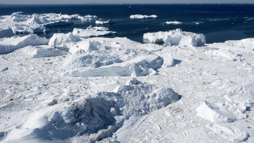 Бързото топене на ледниците в Гренландия чертае бъдещето на Земята