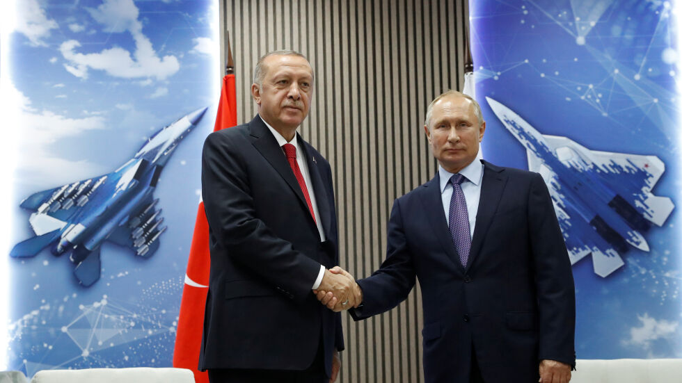 Владимир Путин: До края на 2019 г. по „Турски поток" ще стига газ до Турция
