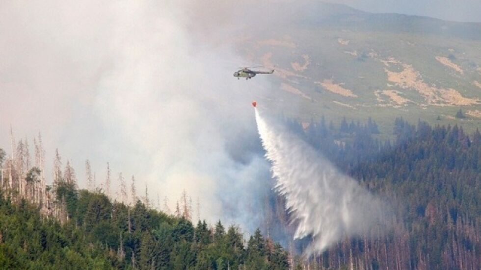 Вертолет Ми-17 се включва в гасенето на пожара в Новозагорско