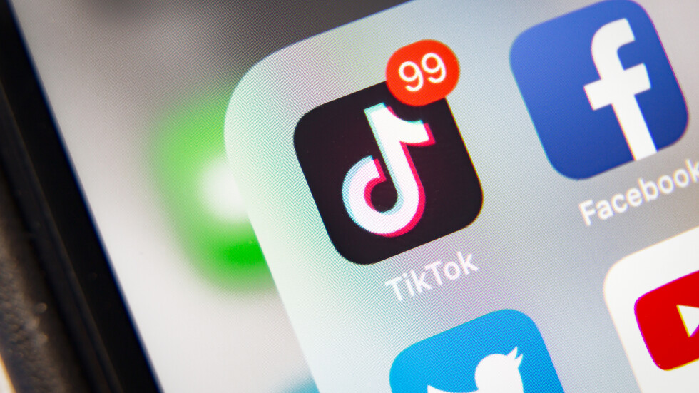 Руският комуникационен регулатор иска да глоби "TikTok"