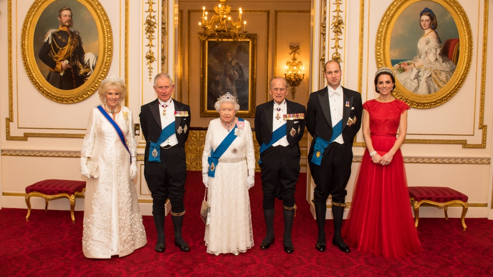 Кралското семейство отдаде почит на Британския червен кръст за 150-годишнината му