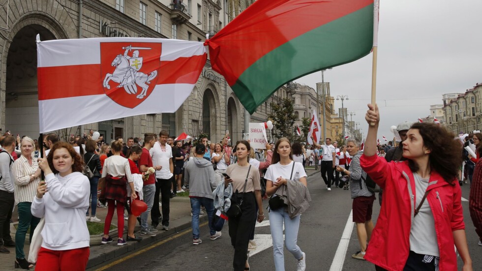 Стотици сигнали за изтезания и малтретиране на затворници в Беларус след масовите арести